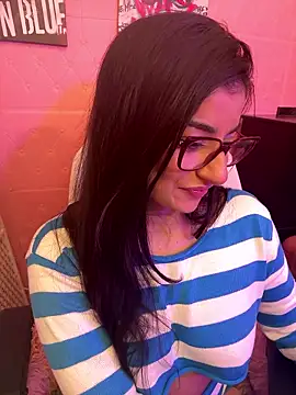 ZoeZayd online show from January 12, 9:09 pm