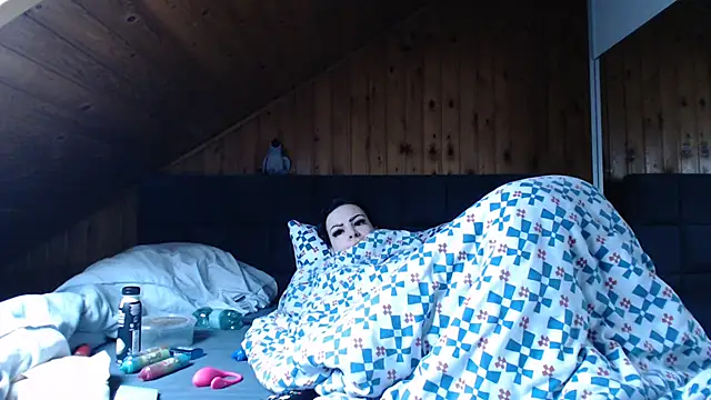 BoeseMoni1998 online show from October 26, 8:32 am