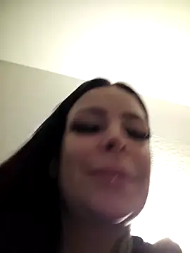 BoeseMoni1998 online show from April 17, 7:49 pm