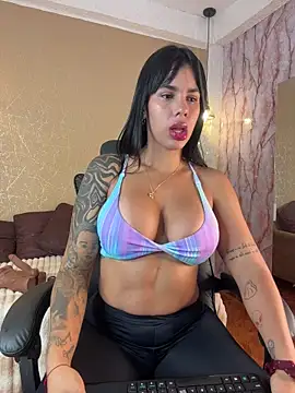 Cleopatra Fit online show from December 17, 9:57 am