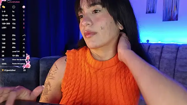 Snapshot of ZaraDames_ chatting on September 10, 4:56 am ZaraDames online show from September 10, 4:56 am
