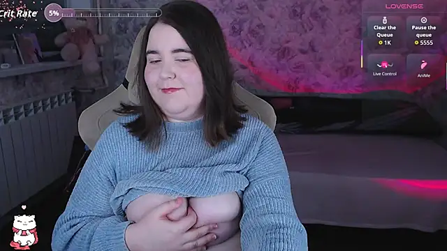 Estelle Hicks online show from April 11, 6:44 pm