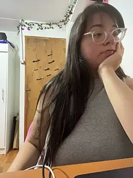 indiegirl666 online show from February 17, 4:34 am