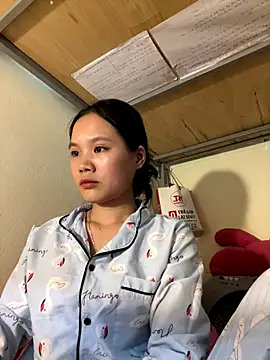 Snapshot of Be-MyMy chatting on October 27, 12:44 pm Be-MyMy online show from October 27, 12:44 pm