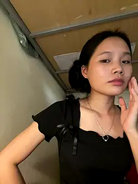 Snapshot of Be-MyMy chatting on October 3, 9:14 am Be-MyMy online show from October 3, 9:14 am