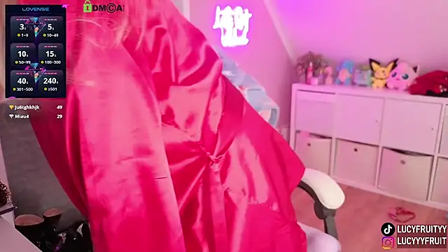 Livewithlucy online show from April 15, 8:26 am