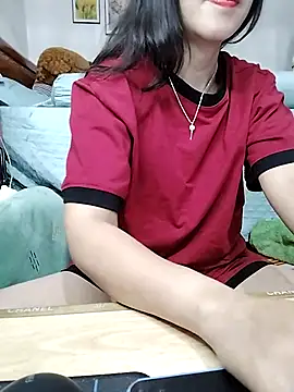 cream1299 online show from December 1, 9:02 am