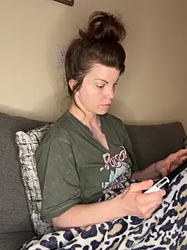 wildefaye online show from March 26, 12:35 am