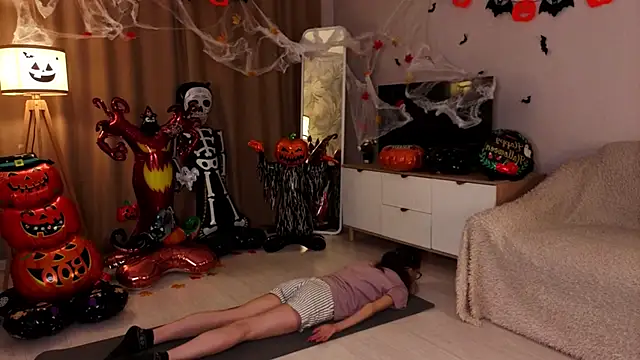 BettyBrowni online show from November 2, 4:32 pm