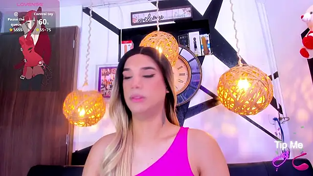 victoria aleia  online show from September 23, 10:41 pm