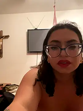 Lucrecia 33 online show from December 15, 9:25 am