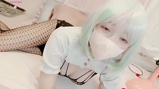 yuayua854 online show from May 28, 11:30 am