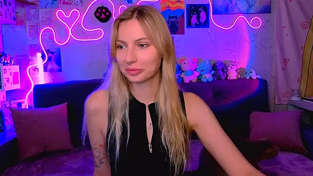 Maria Hunt online show from September 23, 6:22 am