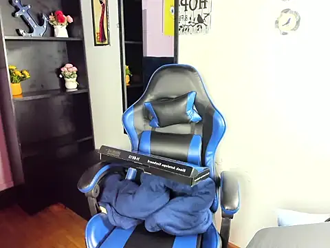 Amy hoy69 online show from September 11, 2:56 am