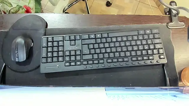 Amy Walker online show from April 12, 4:43 pm