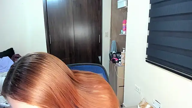 Amy Walker online show from September 25, 8:06 pm