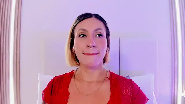 Emily robertss online show from April 15, 7:58 pm