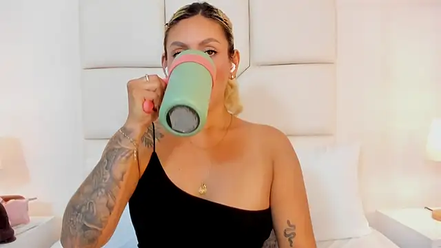 Emily robertss online show from January 13, 7:29 pm