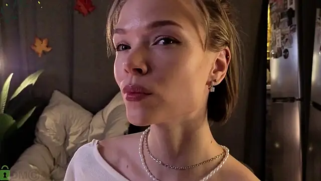 Eva Natsumi online show from November 8, 4:56 pm