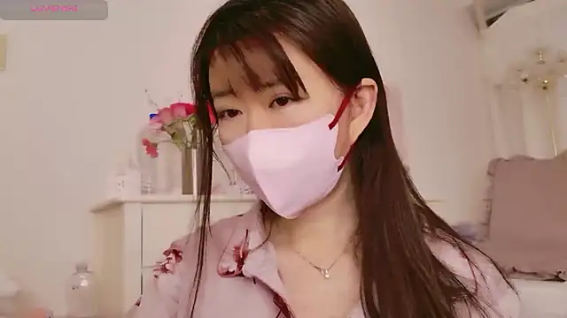 maii- online show from March 17, 8:46 pm