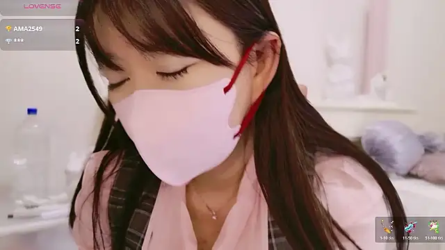 maii- online show from March 16, 12:53 pm