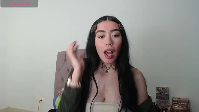 Julieta De Los Angeles online show from March 27, 11:38 pm