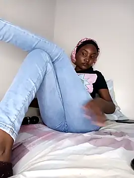 StacyGee24 online show from May 12, 1:29 pm
