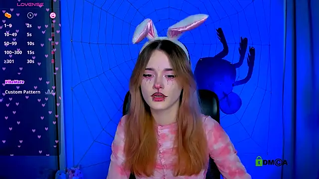Snapshot of liana_kisses chatting on October 21, 7:40 pm liana kisses online show from October 21, 7:40 pm