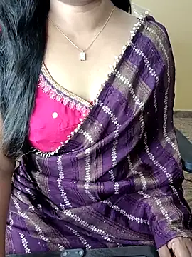 Lusty-couplee online show from April 18, 6:05 am