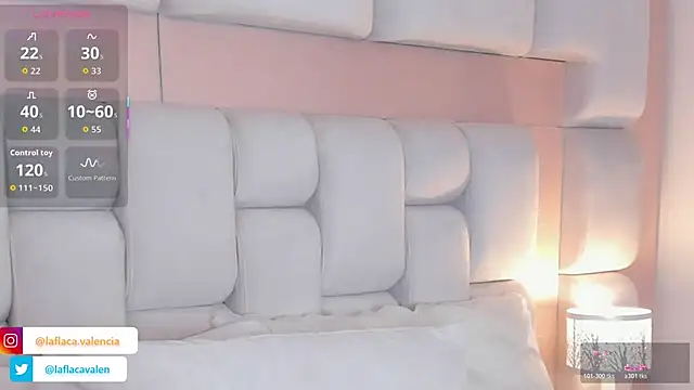 AndreaValencia online show from November 9, 7:54 pm