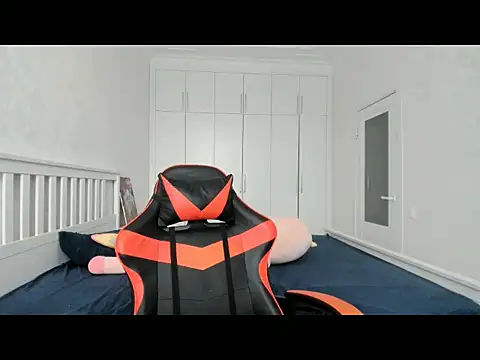 Missykitty01 online show from September 21, 1:04 am