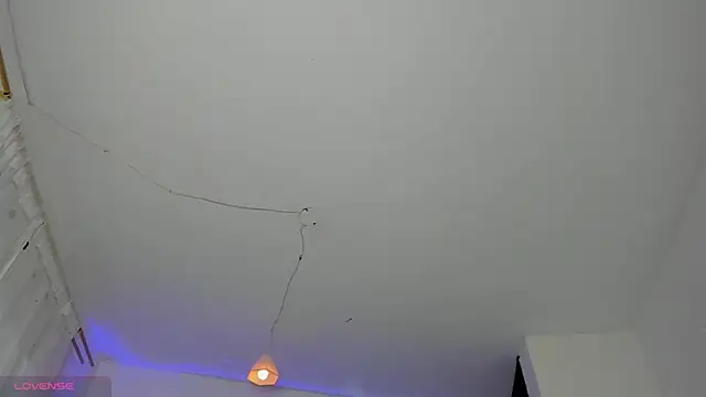 Scarlett 811 online show from April 15, 8:20 pm