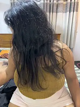 NOORA-GIRL online show from March 18, 10:26 pm