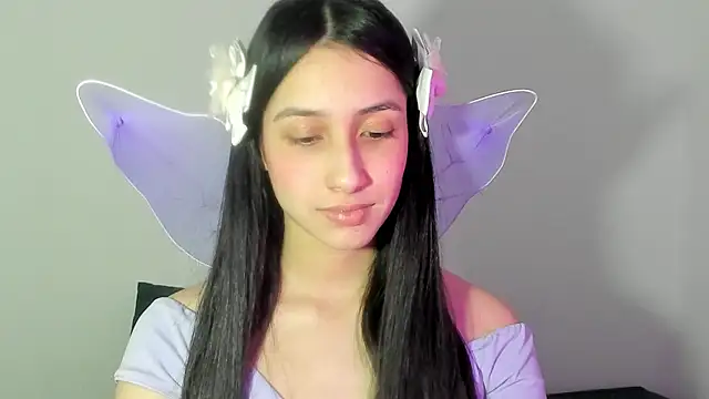 Snapshot of ericbana__ chatting on November 1, 2:59 am ericbana online show from November 1, 2:59 am