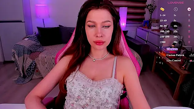 tenderdreams online show from February 28, 9:25 pm