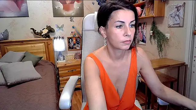 Kendra Mom online show from November 6, 7:58 am