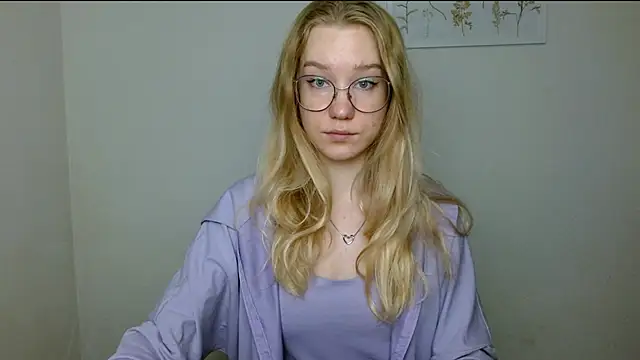 Snapshot of cindi_hot chatting on October 10, 12:54 pm cindi hot online show from October 10, 12:54 pm