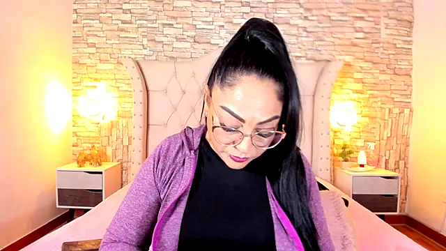 Gina Myers online show from September 26, 12:36 pm