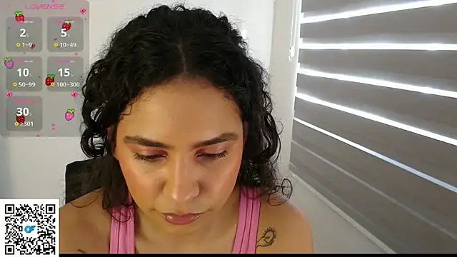 cinnamon rosa online show from February 2, 9:14 pm