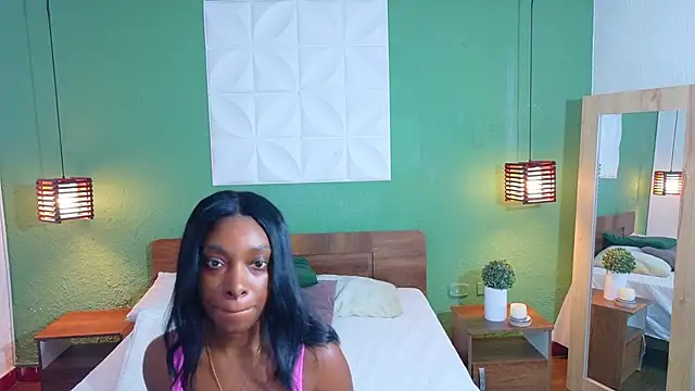 Shamiraa moore online show from November 27, 8:12 pm