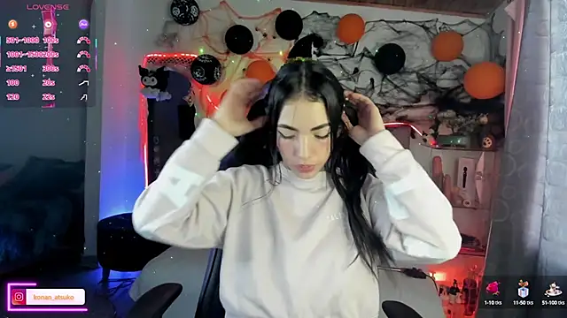 Snapshot of Alice_ch1 chatting on October 12, 9:50 pm Alice ch1 online show from October 12, 9:50 pm