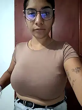 Sofythom1 online show from February 1, 4:33 am