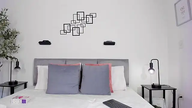 Hannaos online show from March 23, 12:55 pm