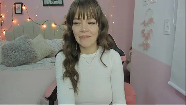 emilyharrix online show from March 20, 10:25 pm