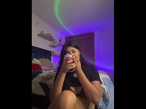 SusyAlvarez online show from October 17, 1:09 am