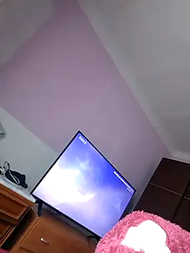 katymojadit online show from December 15, 1:16 pm