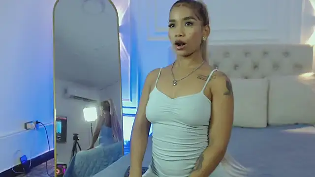 lola red95 online show from October 27, 7:19 pm