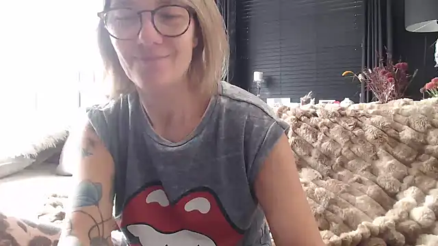 godinflower online show from October 22, 11:15 am