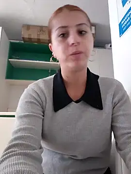 Nahiajhonson  online show from April 8, 12:40 pm