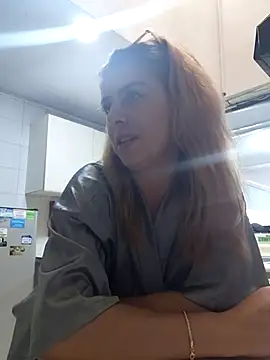 Nahiajhonson  online show from January 31, 7:11 pm